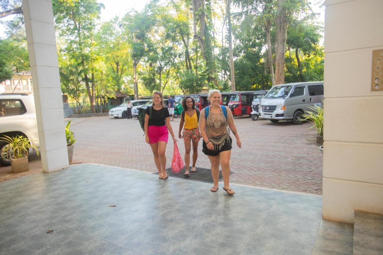 Hotel Eden Garden Sigiriya Eksteriør billede